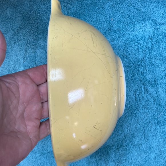 Pyrex Yellow Cinderella Nesting Mixing Bowl 443 Vtg 2 1/2 QT Sunflower Daisy - Picture 8 of 10